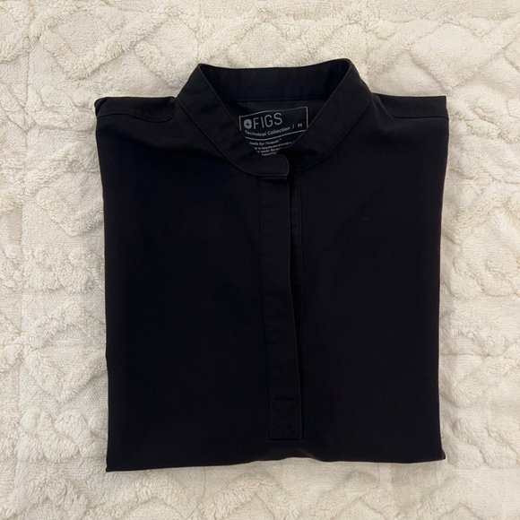 Figs Rafaela Oversized Scrub Top - Medium, Black - Picture 2 of 4